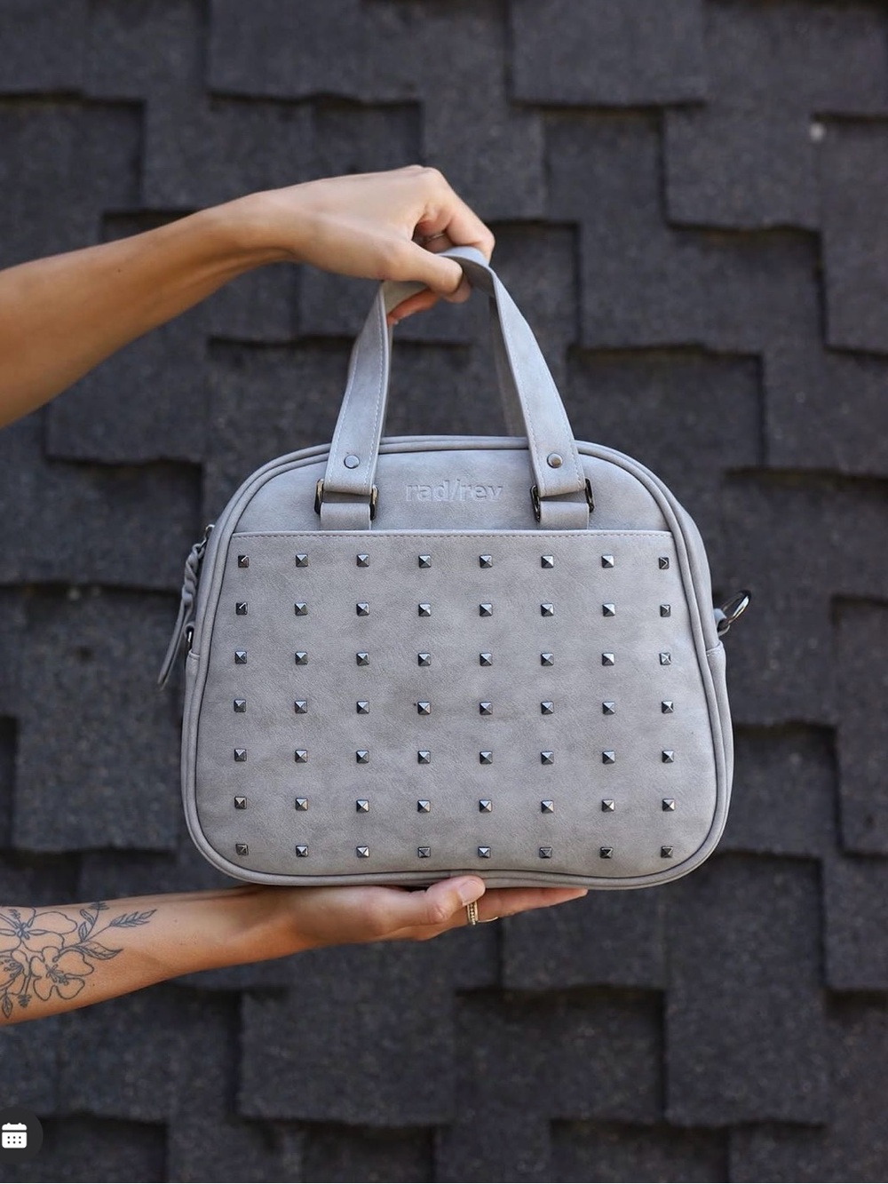 Rad Rev Crossbody in Concrete